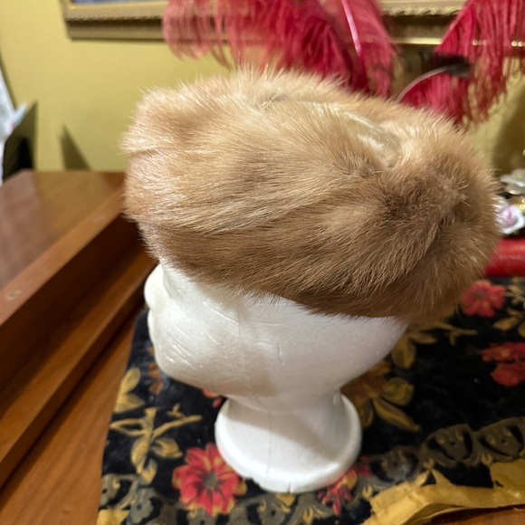 Elegant Tan Fur Headband - Picture 5 of 6